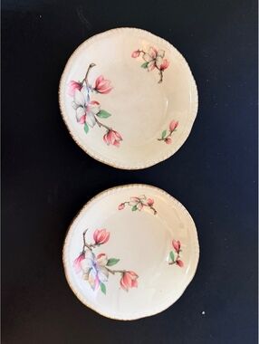 Pair Vintage 1954 Homer Laughlin Magnolia 6” Floral Bowls Gold Trim Made in USA